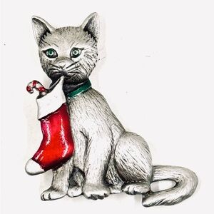 JJ Jonette Vintage Christmas Cat with Stocking Brooch Silver Tone Excellent